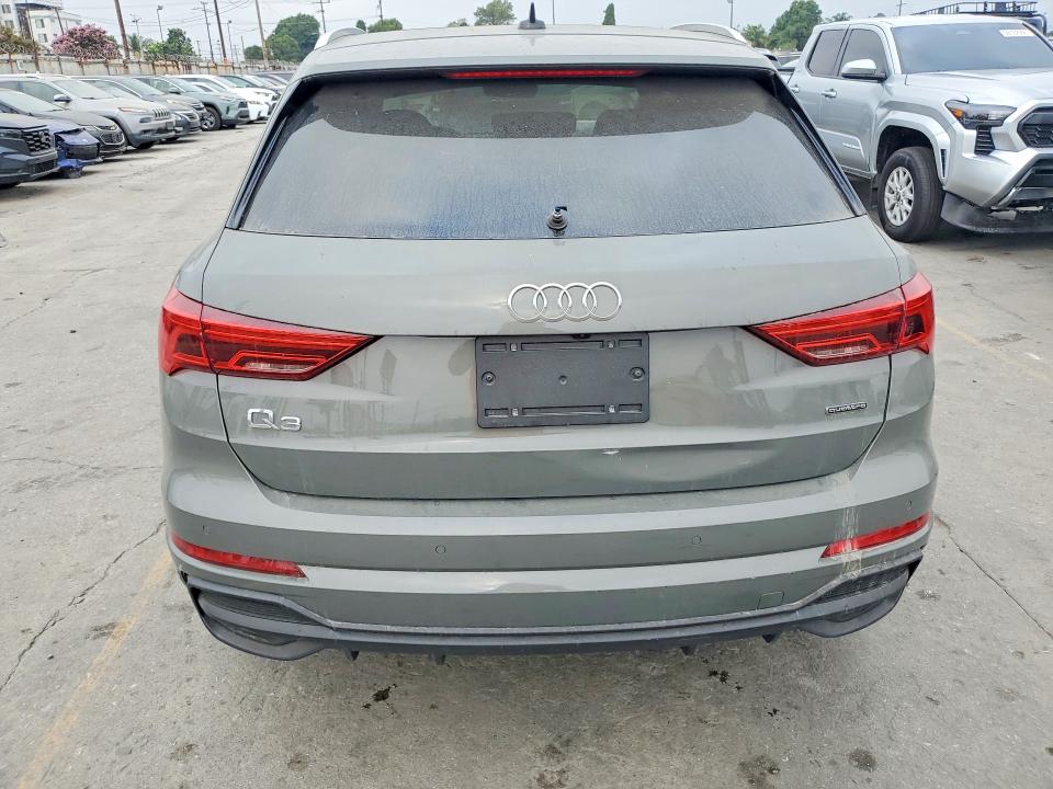 59157026 :رقم المزاد ، WA1EECF37S1007299 vin ، 2025 Audi Q3 مزاد بيع