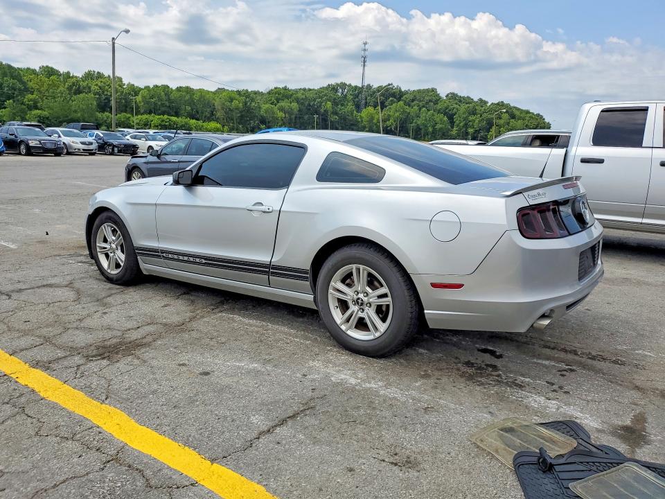 57446116 :رقم المزاد ، 1ZVBP8AM3D5220873 vin ، 2013 Ford Mustang مزاد بيع