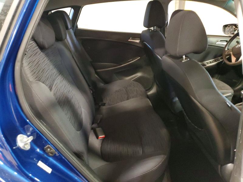 57617786 :رقم المزاد ، KMHCT5AE1FU204251 vin ، 2015 Hyundai Accent مزاد بيع