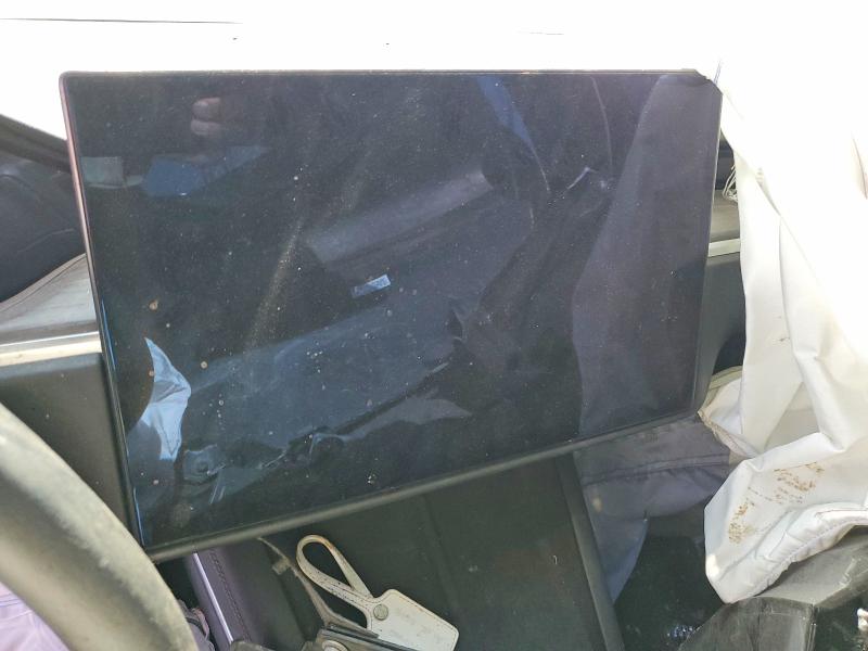 59118486 :رقم المزاد ، 7SAXCBE59NF328860 vin ، 2022 Tesla Model X مزاد بيع