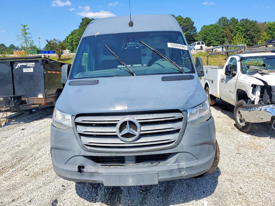 55684496 :رقم المزاد ، WD4PF1CDXKP121362 vin ، 2019 Mercedes Benz Sprinter مزاد بيع