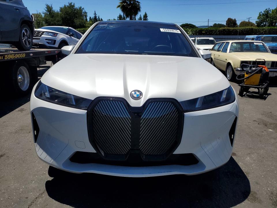 55955676 :رقم المزاد ، WB543CF08TCV37618 vin ، 2026 Bmw Ix مزاد بيع