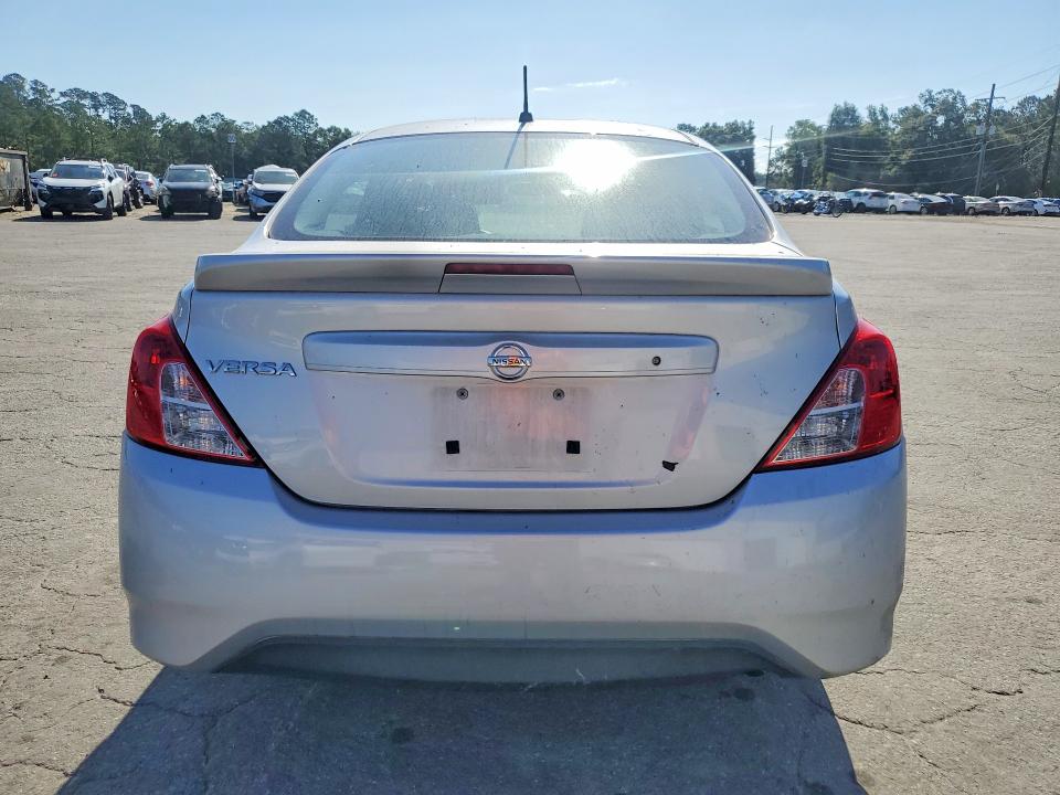 2017 Nissan Versa მანქანა იყიდება აუქციონზე, vin: 3N1CN7AP5HL818215, აუქციონის ნომერი: 56764336