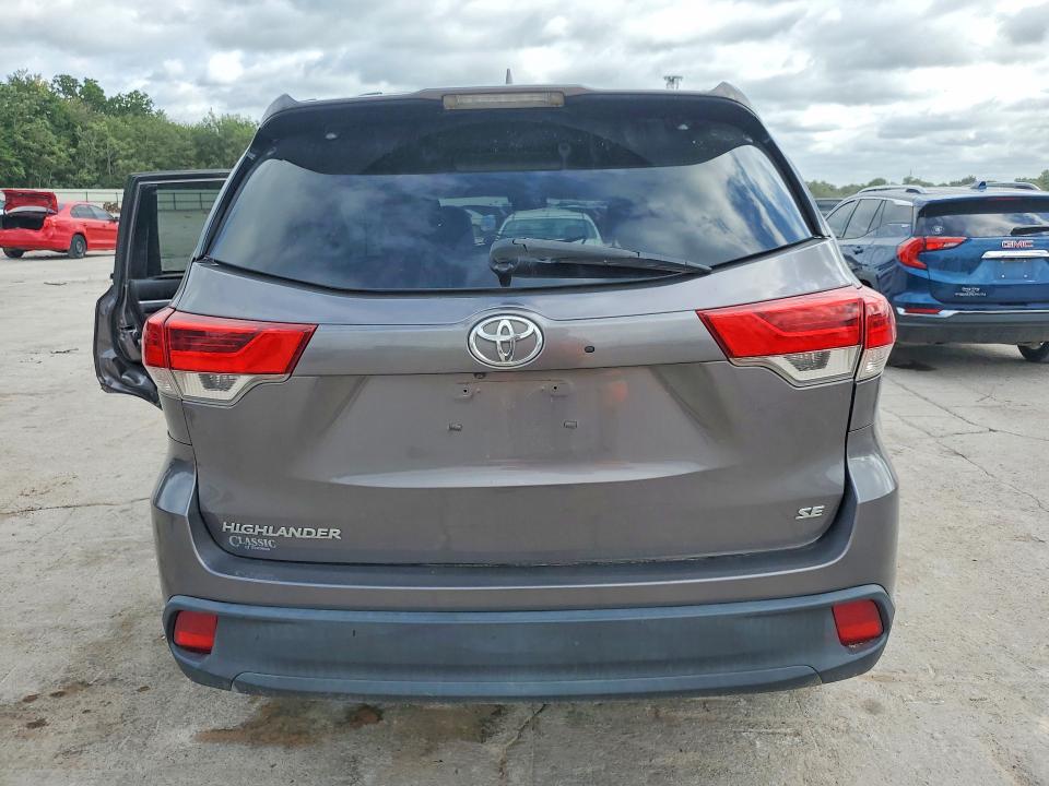 Aukcja sprzedaży 2018 Toyota Highlander, vin: 5TDKZRFH8JS545507, numer aukcji: 56696496