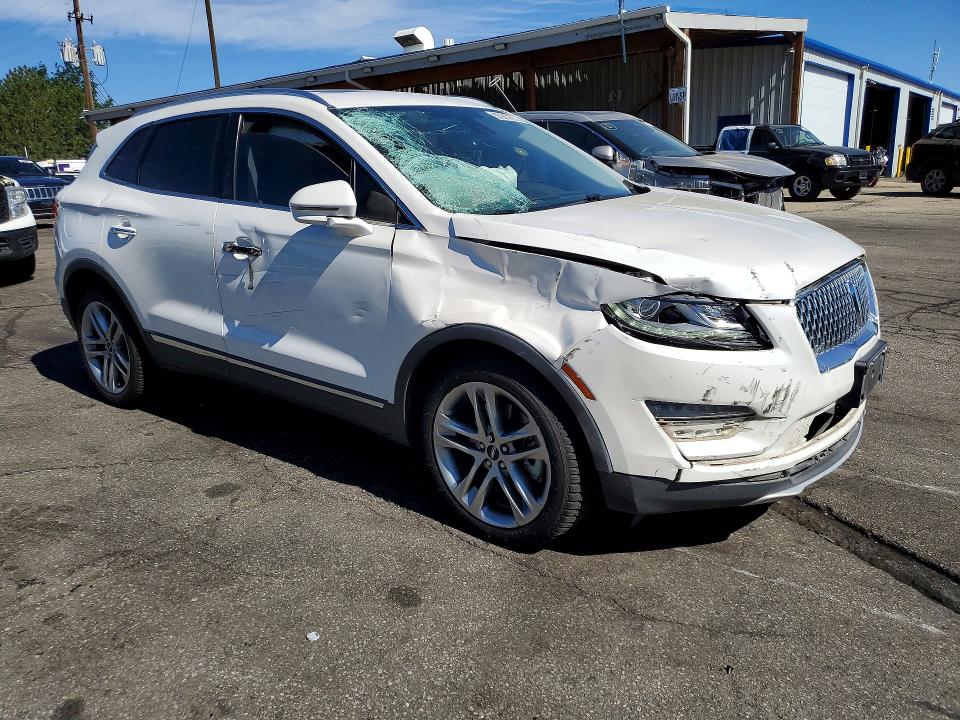 Auction sale of the 2019 Lincoln Mkc, vin: 5LMTJ3DH7KUL37670, lot number: 57917256