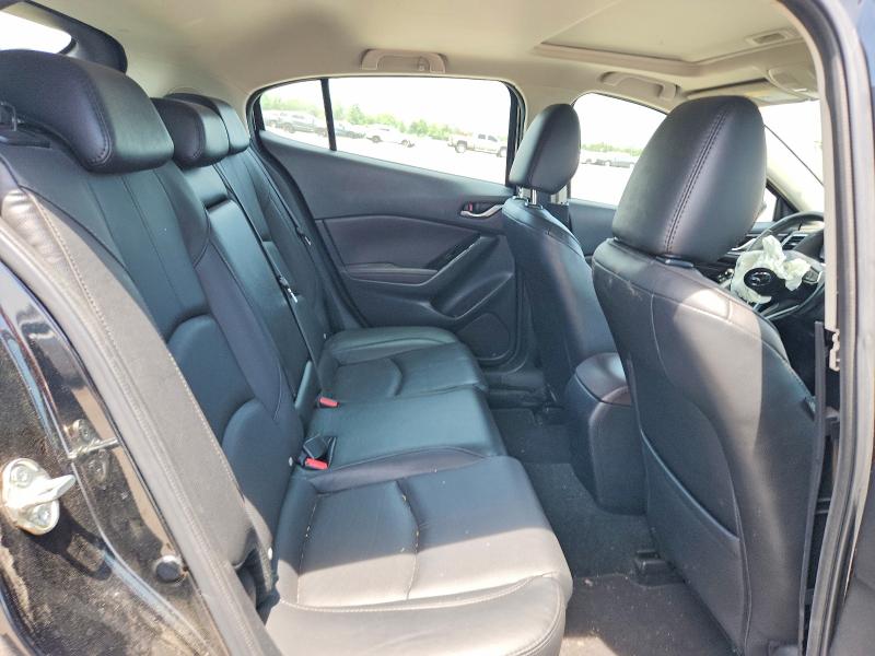 Auction sale of the 2018 Mazda 3, vin: 3MZBN1M37JM225449, lot number: 56462386