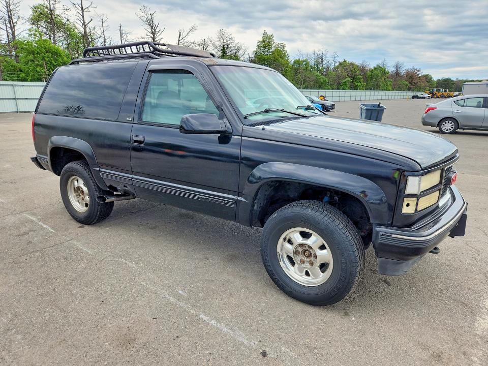 1995 Gmc Yukon მანქანა იყიდება აუქციონზე, vin: 1GKEK18K4SJ701315, აუქციონის ნომერი: 58058636