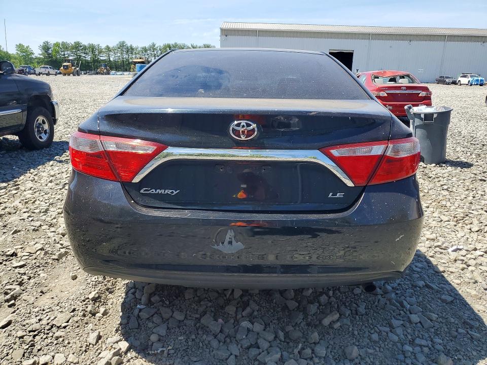 56275006 :رقم المزاد ، 4T4BF1FK4FR473666 vin ، 2015 Toyota Camry مزاد بيع