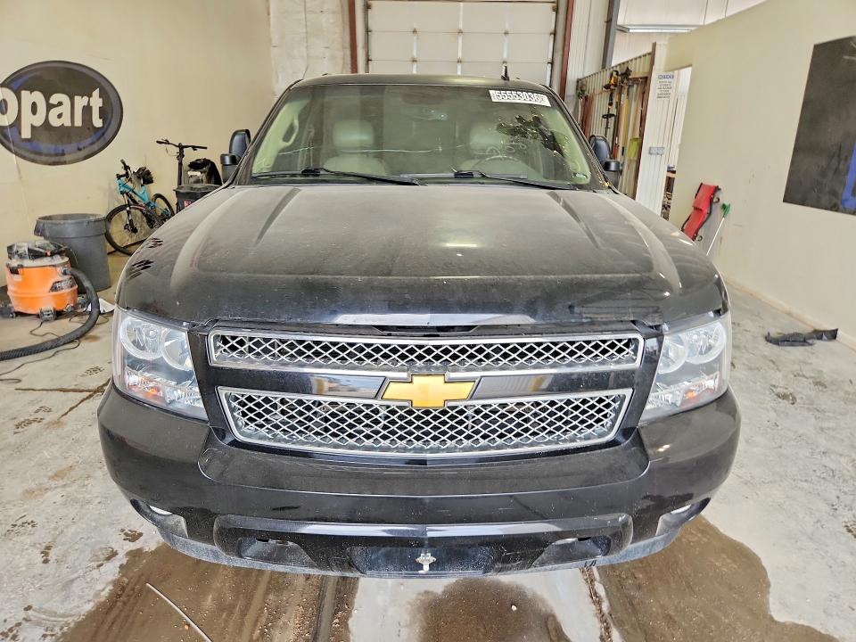Продажа на аукционе авто 2013 Chevrolet Suburban, vin: 1GNSKKE70DR304684, номер лота: 55553036