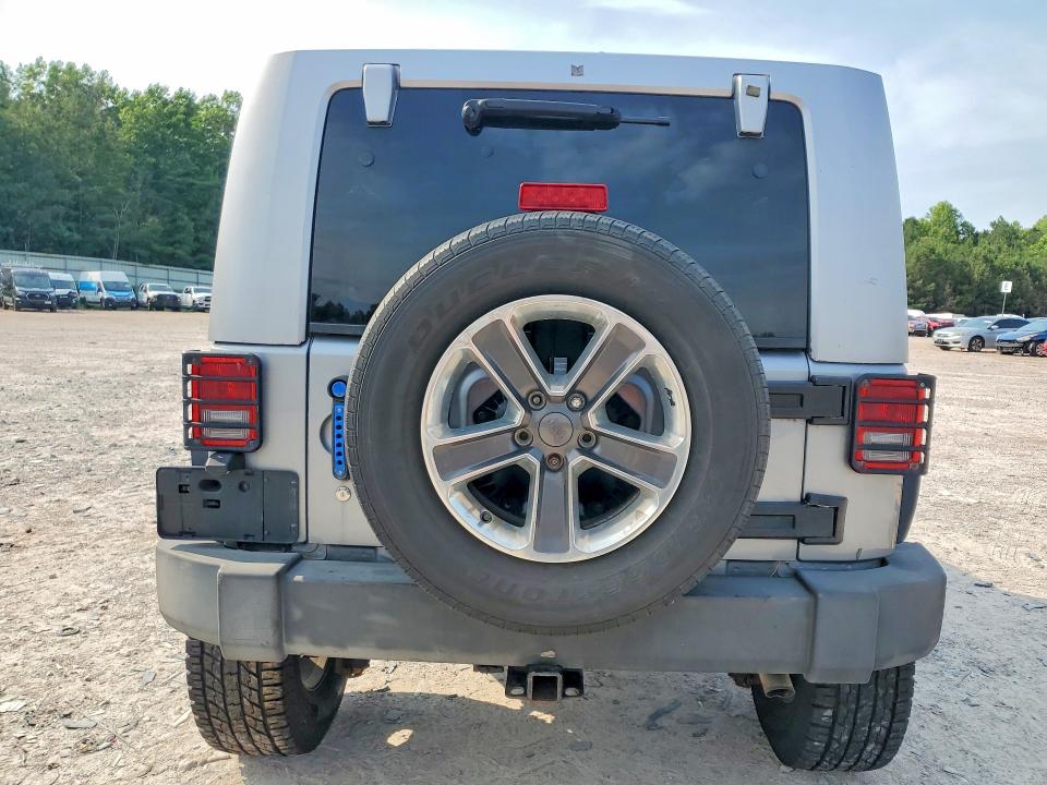 58904306 :رقم المزاد ، 1C4BJWEGXFL744579 vin ، 2015 Jeep Wrangler Unlimited مزاد بيع
