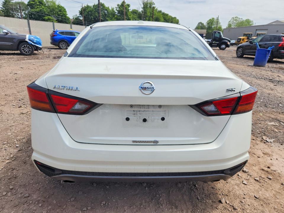 56630476 :رقم المزاد ، 1N4BL4CVXKC166158 vin ، 2019 Nissan Altima مزاد بيع