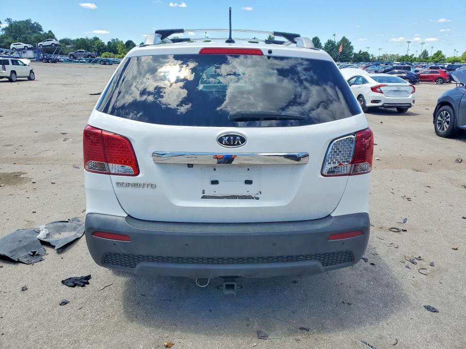 Продажа на аукционе авто 2011 Kia Sorento, vin: 5XYKT4A18BG130197, номер лота: 57146696