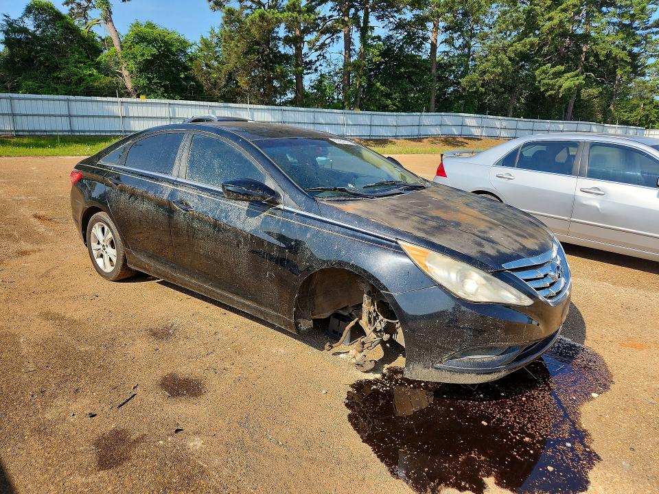 55639876 :رقم المزاد ، 5NPEB4AC1CH318510 vin ، 2012 Hyundai Sonata مزاد بيع