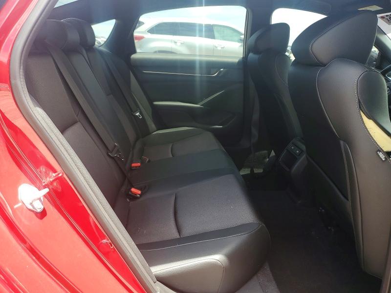 57521506 :رقم المزاد ، 1HGCV1F37NA058714 vin ، 2022 Honda Accord مزاد بيع