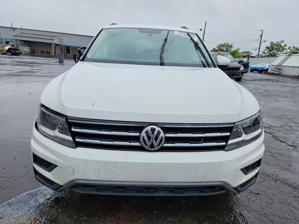 Продажа на аукционе авто 2020 Volkswagen Tiguan, vin: 3VV0B7AX3LM117301, номер лота: 58049096