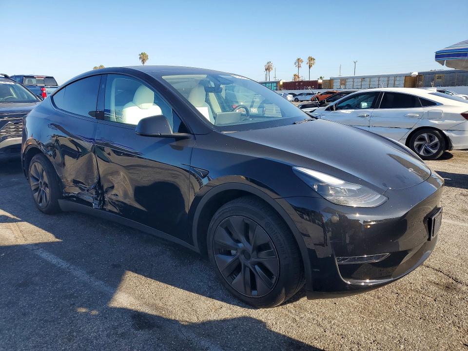 2025 Tesla Model Y მანქანა იყიდება აუქციონზე, vin: 7SAYGDED6SF233762, აუქციონის ნომერი: 57248476