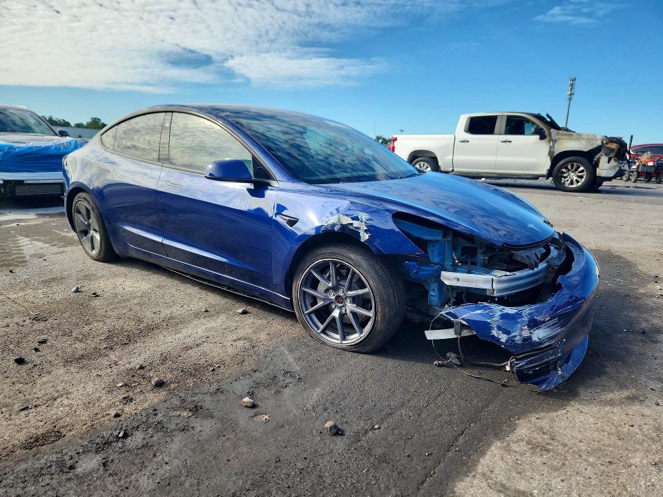 2022 Tesla Model 3 მანქანა იყიდება აუქციონზე, vin: 5YJ3E1EB4NF274762, აუქციონის ნომერი: 57411786