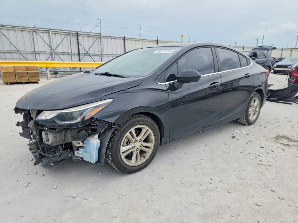 58535556 :رقم المزاد ، 1G1BE5SM4J7118609 vin ، 2018 Chevrolet Cruze مزاد بيع