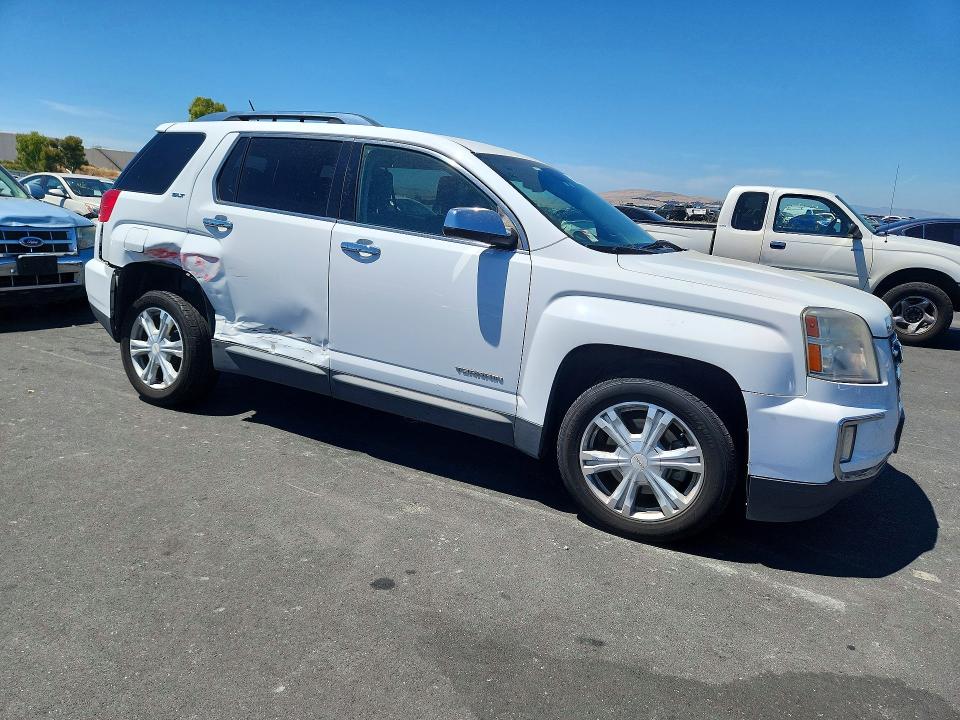 58889026 :رقم المزاد ، 2GKFLUEK5H6320893 vin ، 2017 Gmc Terrain مزاد بيع