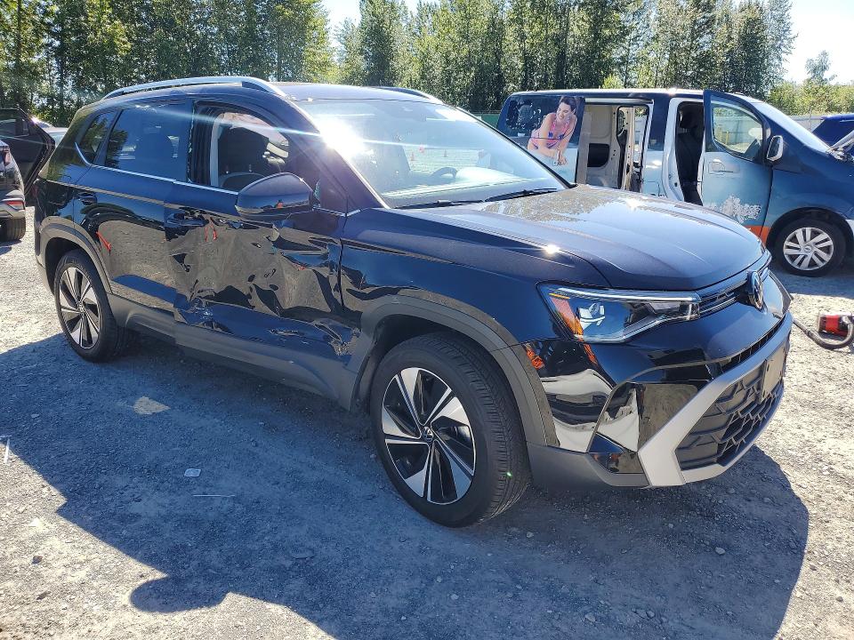 57195026 :رقم المزاد ، 3VVUC7B26SM010954 vin ، 2025 Volkswagen Taos مزاد بيع