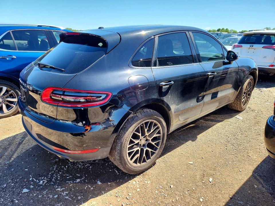 57092076 :رقم المزاد ، WP1AB2A51GLB40926 vin ، 2016 Porsche Macan مزاد بيع