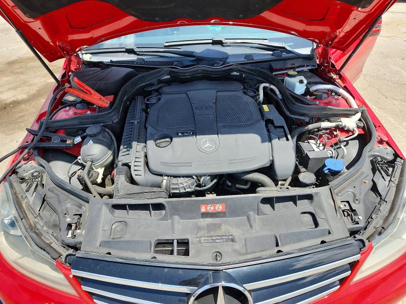 2014 Mercedes-benz C მანქანა იყიდება აუქციონზე, vin: WDDGF8AB8EA928562, აუქციონის ნომერი: 59358576
