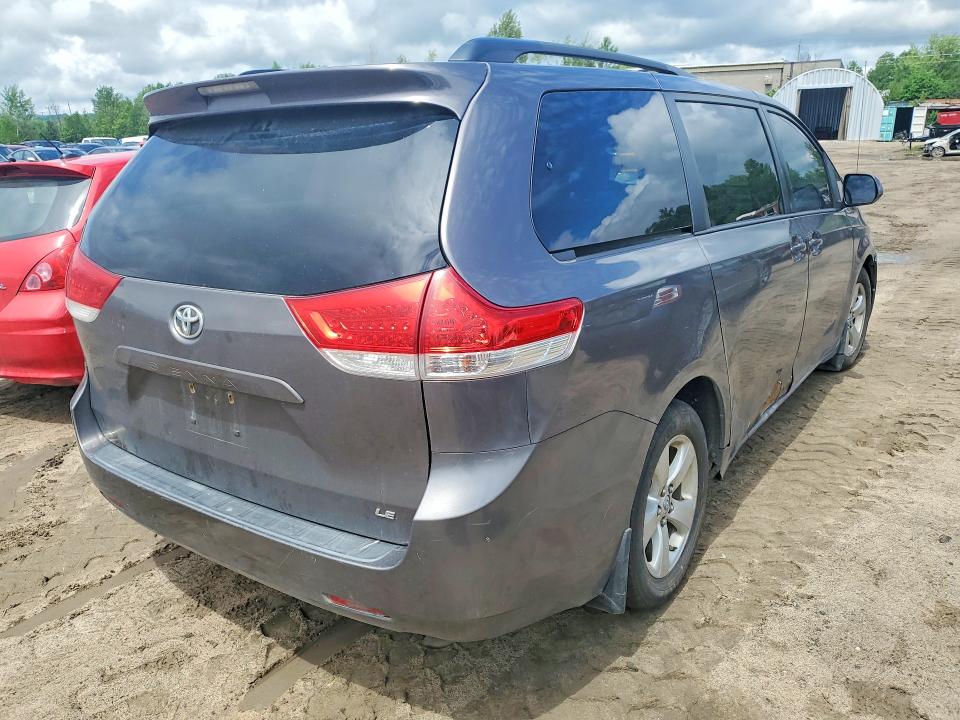 Продажа на аукционе авто 2013 Toyota Sienna, vin: 5TDKK3DC8DS355882, номер лота: 56615716