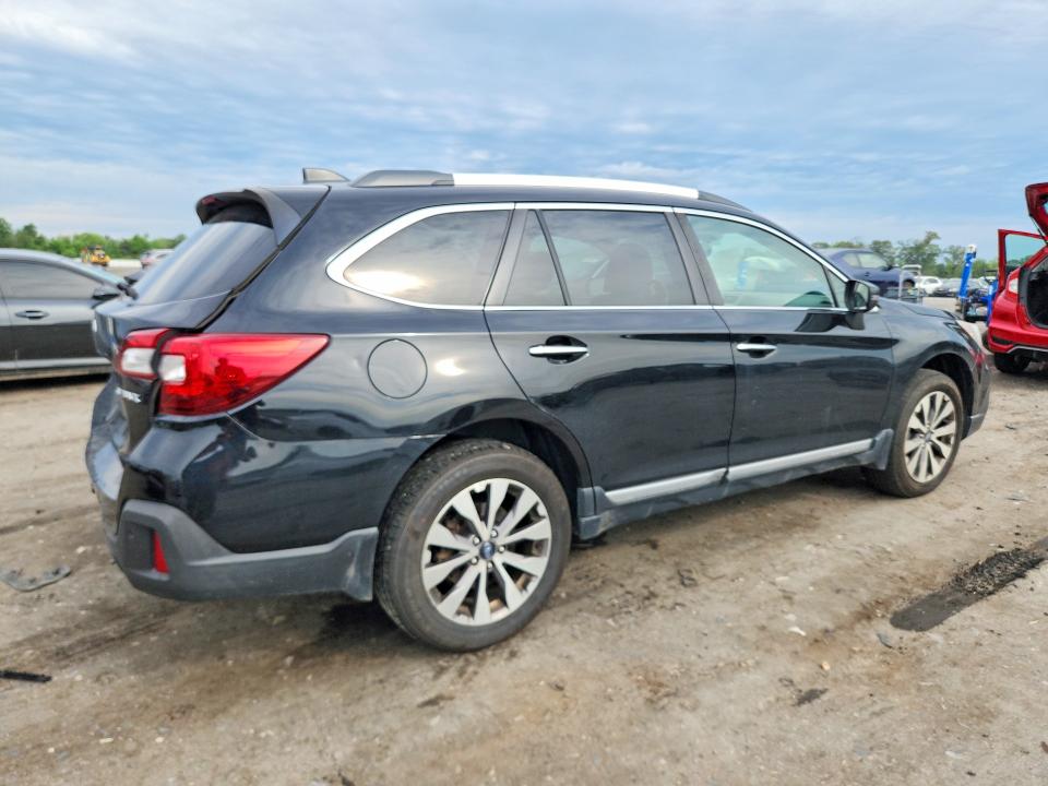 2018 Subaru Outback მანქანა იყიდება აუქციონზე, vin: 4S4BSATC6J3333104, აუქციონის ნომერი: 57811806