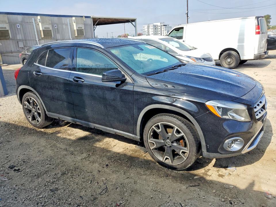 57846616 :رقم المزاد ، WDCTG4EB9LJ651761 vin ، 2020 Mercedes-benz Gla مزاد بيع