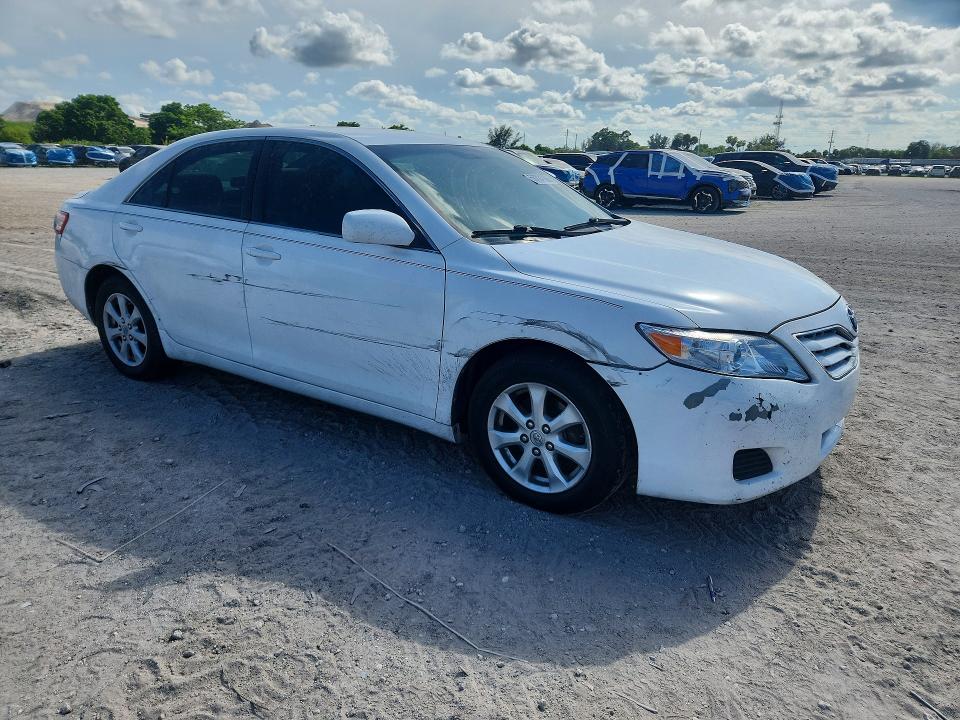 2011 Toyota Camry მანქანა იყიდება აუქციონზე, vin: 4T1BF3EK2BU626675, აუქციონის ნომერი: 56234006