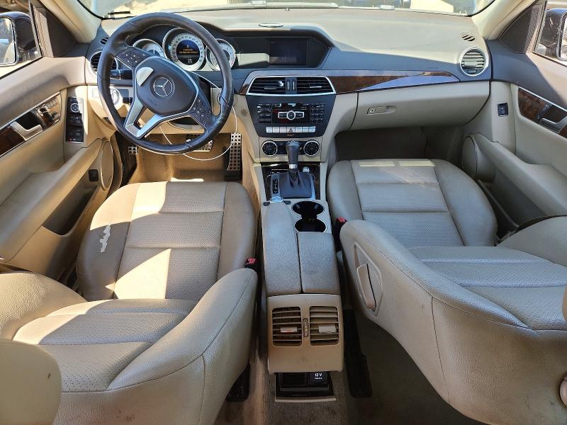 2014 Mercedes-benz C მანქანა იყიდება აუქციონზე, vin: WDDGF4HB0ER306389, აუქციონის ნომერი: 58277306