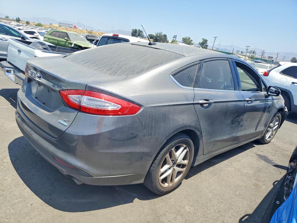 2013 Ford Fusion მანქანა იყიდება აუქციონზე, vin: 3FA6P0HR2DR371276, აუქციონის ნომერი: 57592416