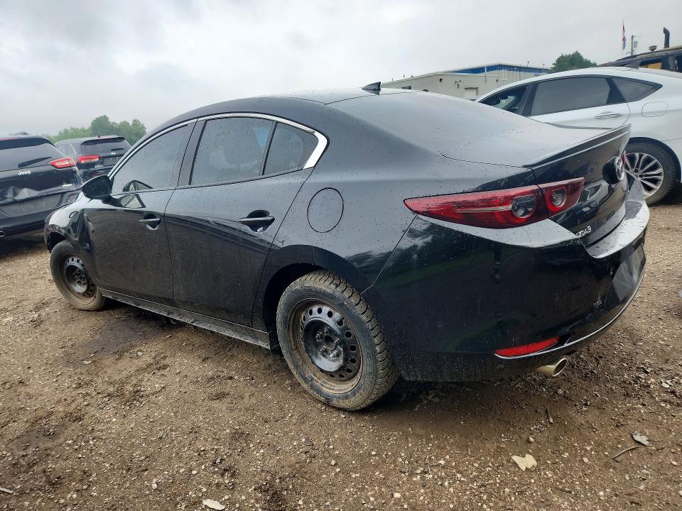 58198596 :رقم المزاد ، 3MZBPADL5MM216618 vin ، 2021 Mazda 3 مزاد بيع