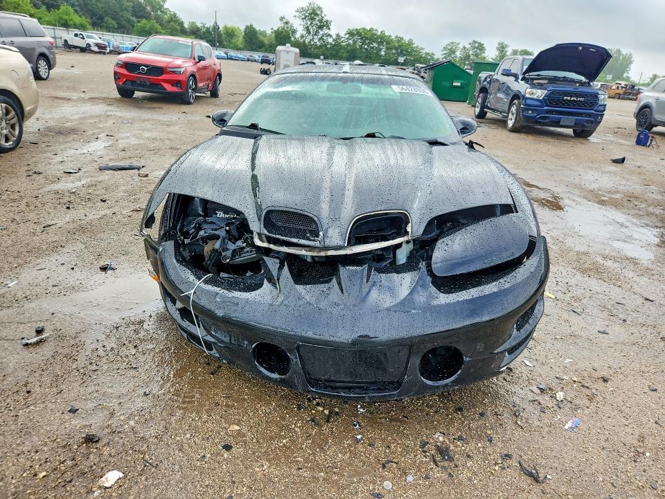 2000 Pontiac Firebird მანქანა იყიდება აუქციონზე, vin: 2G2FV22G1Y2165930, აუქციონის ნომერი: 56428936