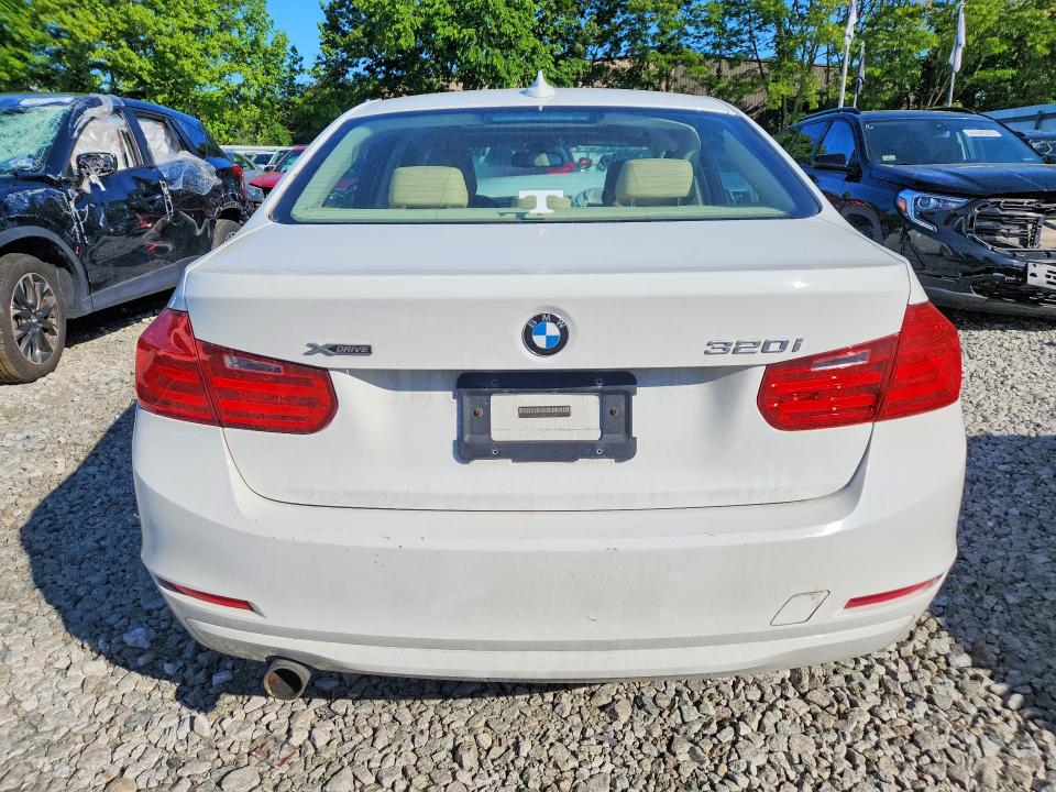 Продажа на аукционе авто 2014 Bmw 320, vin: WBA3C3G50ENS68111, номер лота: 55512606