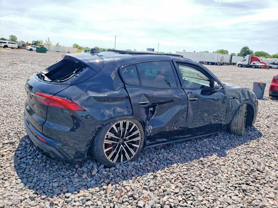 Продажа на аукционе авто 2023 Maserati Grecale, vin: ZN682CVT6P7427894, номер лота: 55821256