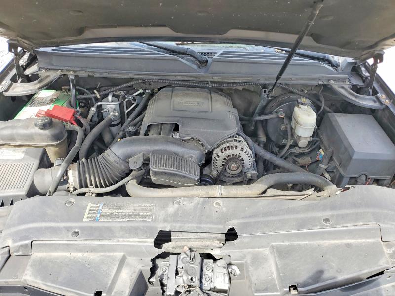2010 Chevrolet Suburban მანქანა იყიდება აუქციონზე, vin: 1GNUKKE33AR252081, აუქციონის ნომერი: 58547836