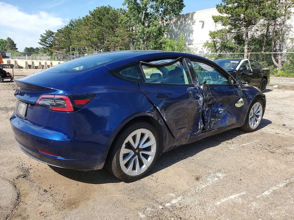 2022 Tesla Model 3 მანქანა იყიდება აუქციონზე, vin: 5YJ3E1EA1NF189028, აუქციონის ნომერი: 56251466
