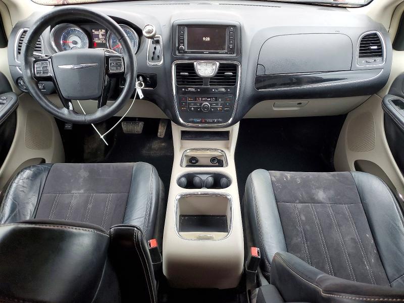 2014 Chrysler Town & Country მანქანა იყიდება აუქციონზე, vin: 2C4RC1CG0ER225724, აუქციონის ნომერი: 56070986