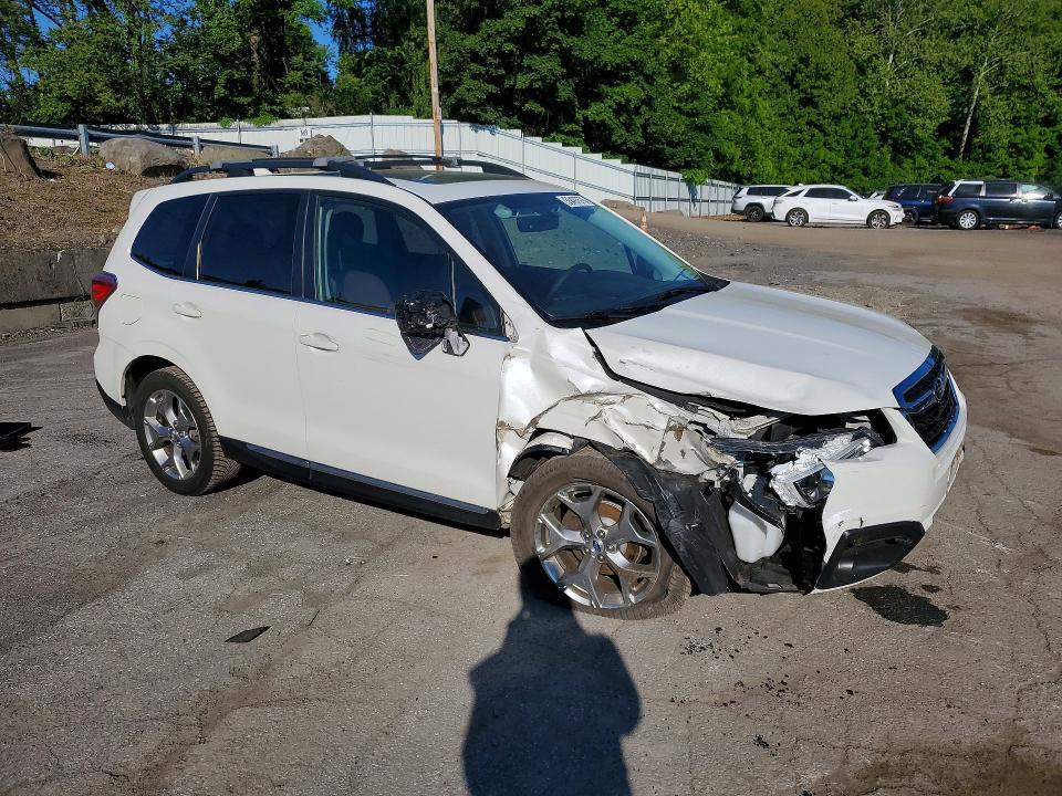 Продаж на аукціоні авто 2017 Subaru Forester, vin: JF2SJAWC1HH520428, номер лоту: 55497576