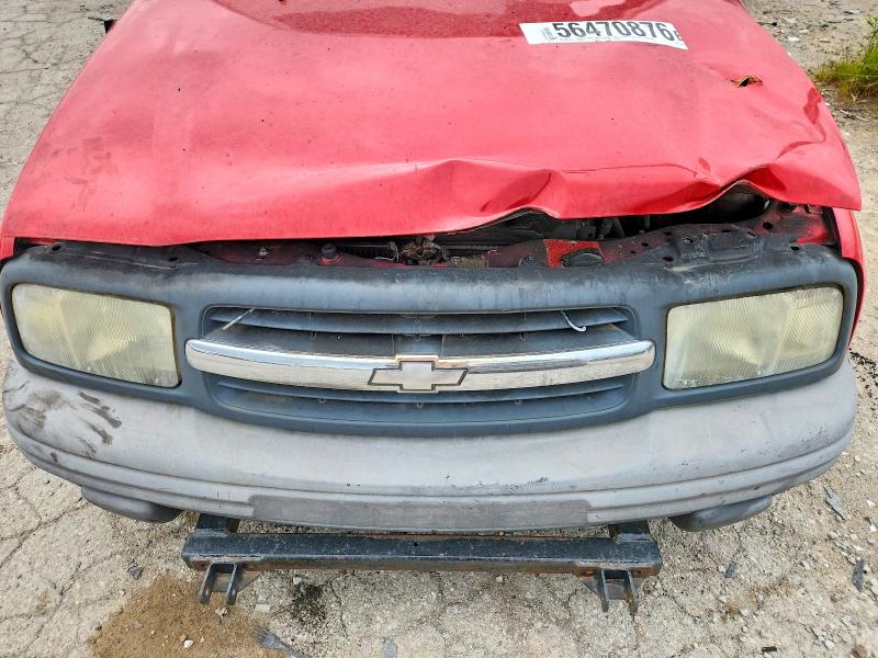 56470876 :رقم المزاد ، 2CNBJ734746904692 vin ، 2004 Chevrolet Tracker مزاد بيع