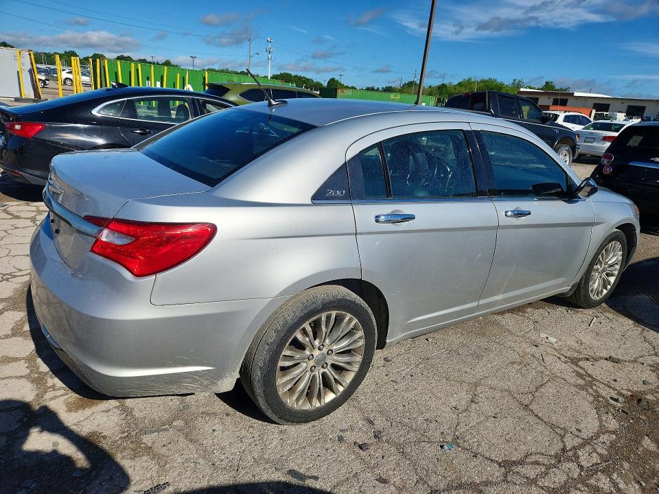 Продаж на аукціоні авто 2012 Chrysler 200, vin: 1C3CCBCB7CN181266, номер лоту: 56528166