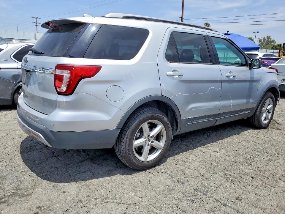 2017 Ford Explorer მანქანა იყიდება აუქციონზე, vin: 1FM5K8D80HGD43582, აუქციონის ნომერი: 55456646