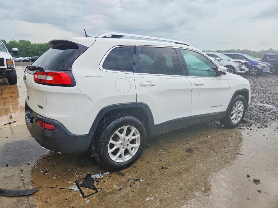 58245876 :رقم المزاد ، 1C4PJMCS2GW111463 vin ، 2016 Jeep Cherokee مزاد بيع