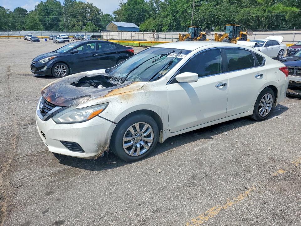 2016 Nissan Altima მანქანა იყიდება აუქციონზე, vin: 1N4AL3AP0GC226322, აუქციონის ნომერი: 58285856