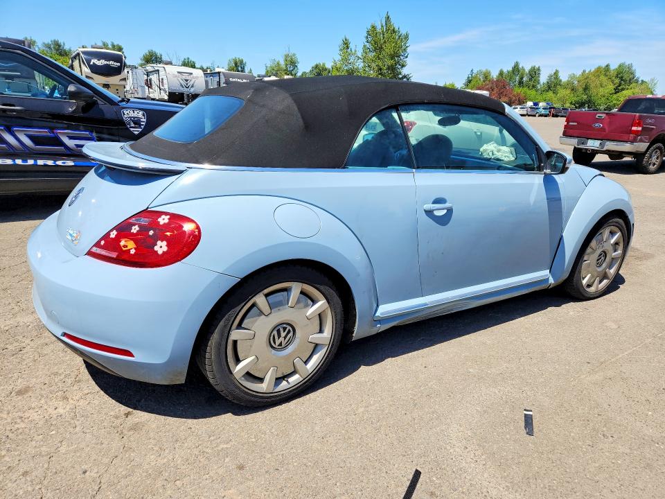 49056956 :رقم المزاد ، 3VW5P7AT5DM804636 vin ، 2013 Volkswagen Beetle مزاد بيع