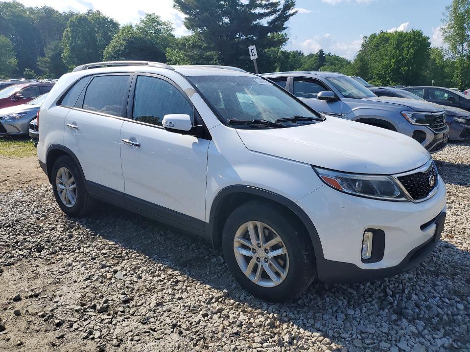 56960686 :رقم المزاد ، 5XYKT4A79FG585599 vin ، 2015 Kia Sorento مزاد بيع