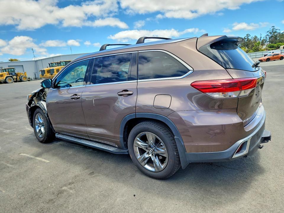 58703146 :رقم المزاد ، 5TDDZRFH5JS854635 vin ، 2018 Toyota Highlander مزاد بيع