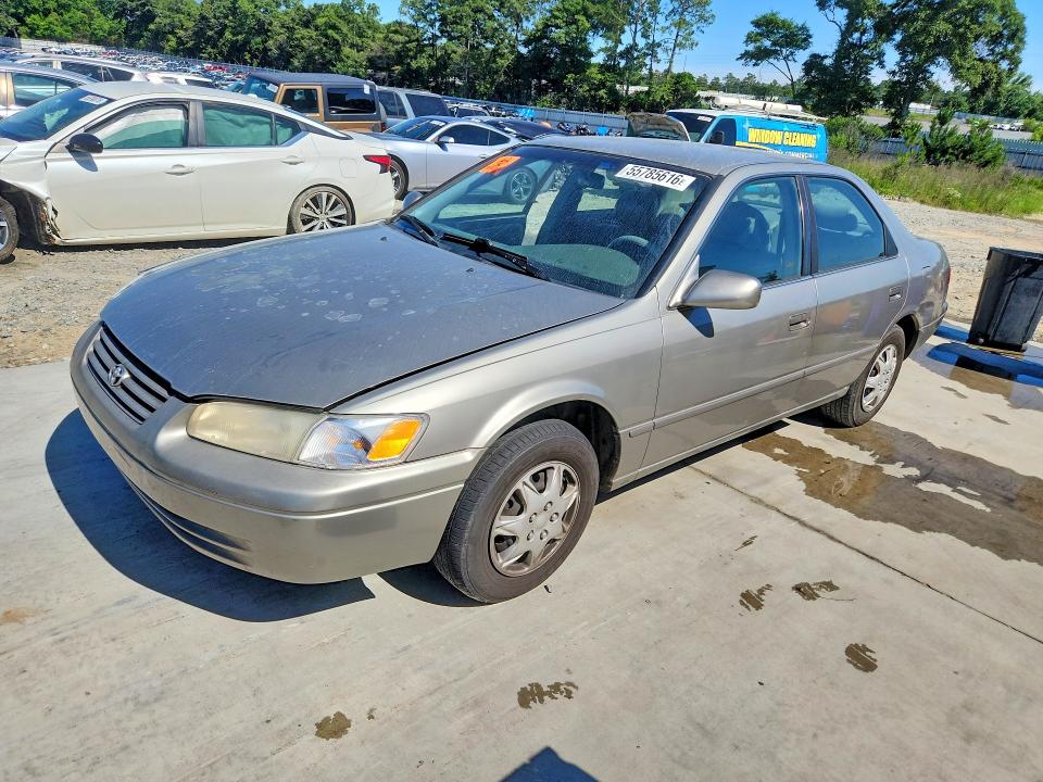 55785616 :رقم المزاد ، JT2BG22K9X0304560 vin ، 1999 Toyota Camry مزاد بيع