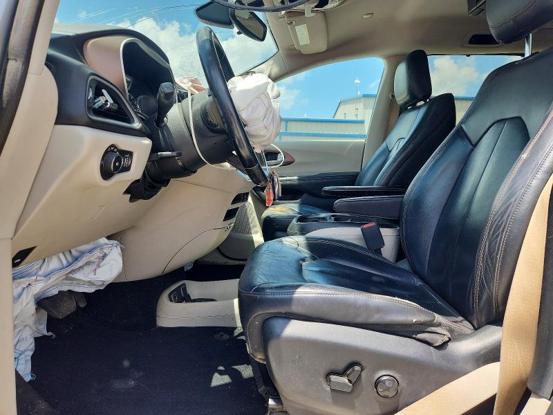 59136706 :رقم المزاد ، 2C4RC1BG9HR593986 vin ، 2017 Chrysler Pacifica مزاد بيع